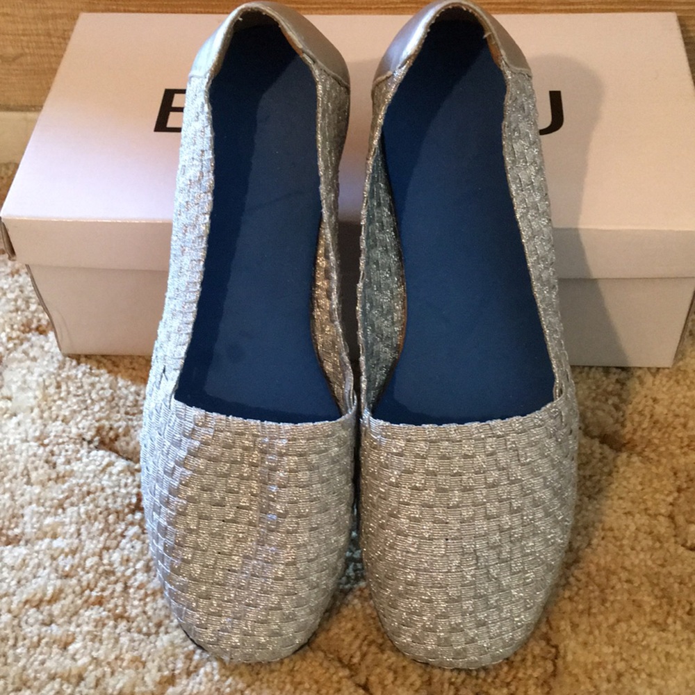 Women’s Comfortview Silver Bethany Flat shoe 9W